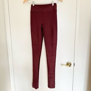 NWOT Bodycon Deep Magenta Lycra Leggings